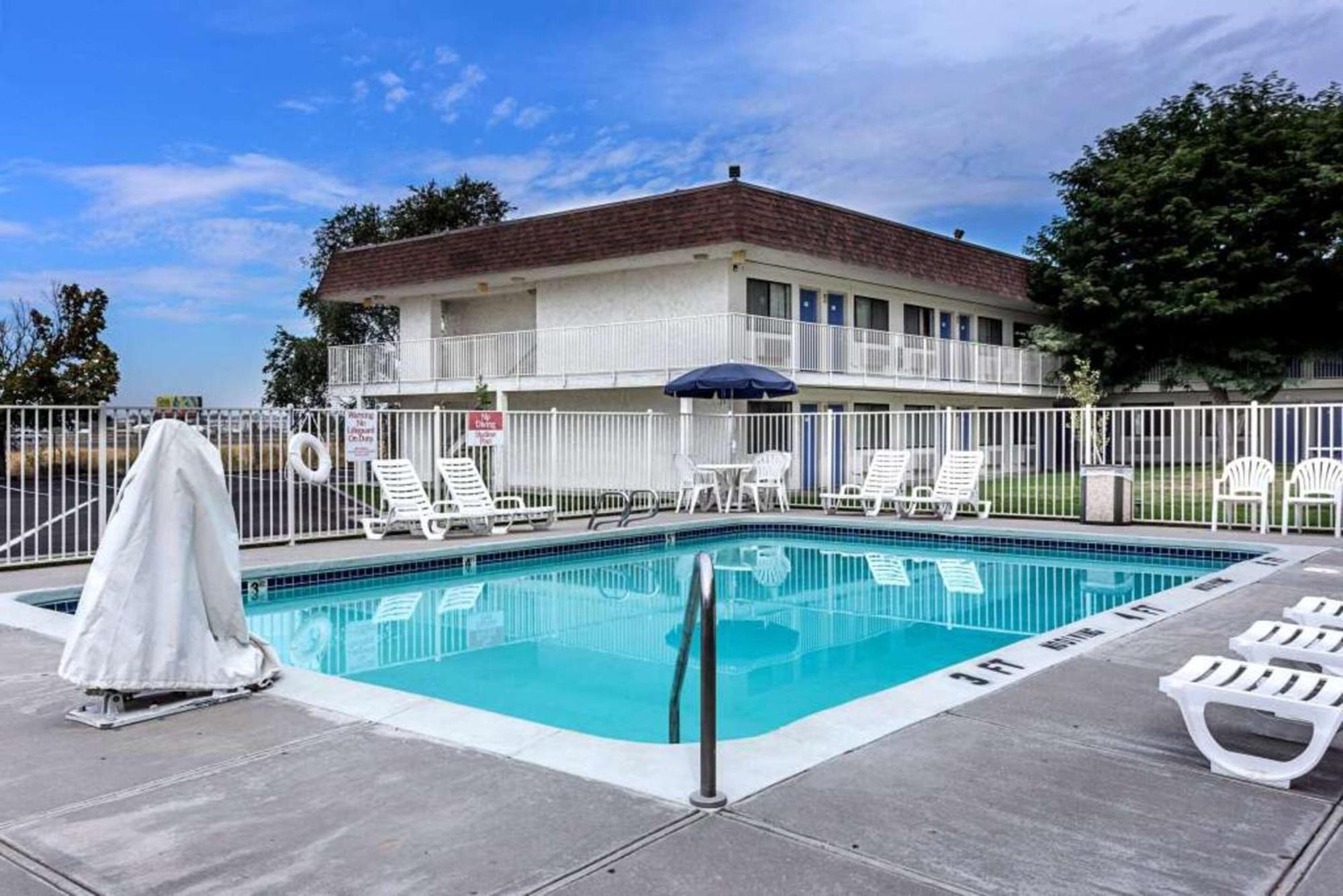 Motel 6 Ontario, Or Kültér fotó